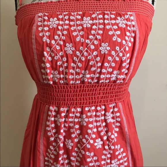 Coral Embroidered sundress - Picture 2 of 5